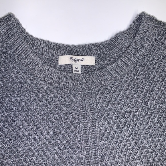 Madewell hex comb 1937 grey Sweater size Medium. Crew neck. slits on the side. - Picture 11 of 16